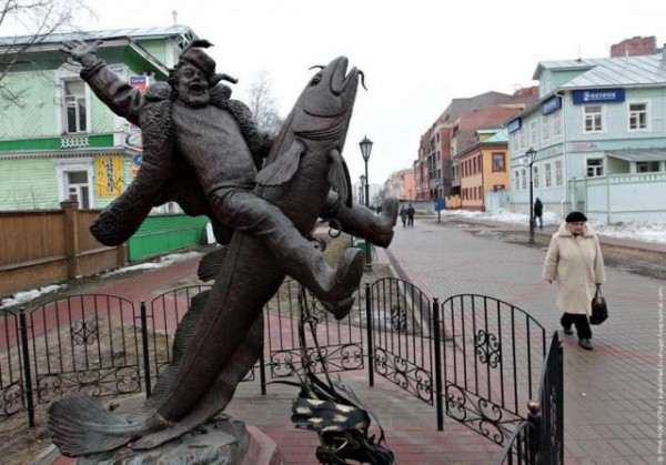 Памятник рыбаку в Архангельске
